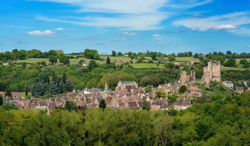 Village with the castle ruins
