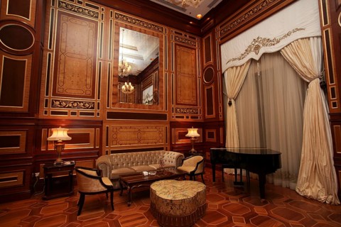 Cigar Room in the luxury hotel Jumeirah Zabeel Saray