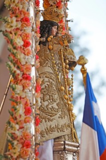Statue of the Virgen del Rosario
