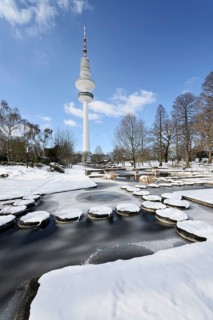 Frozen ponds in "Planten un Blomen" park