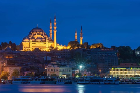 Yeni Cami or New Mosque at dawn
