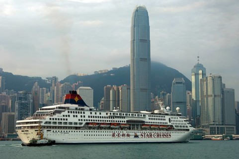 Cruise ship SuperStar Aquarius in Victoria Harbour