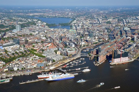 View from the Elbe River over the Alster lakes