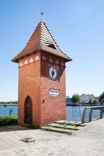 Hauptpegel main water gauge building
