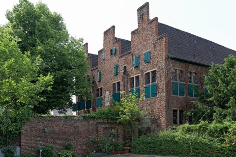 Three-Gable House