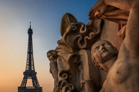 Sculpture in the Jardins du Trocadero park