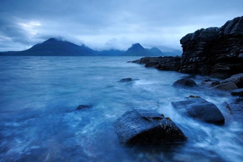 Mountains shrouded with clouds