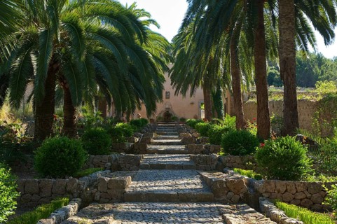 Staircase to the Jardines de Alfabia