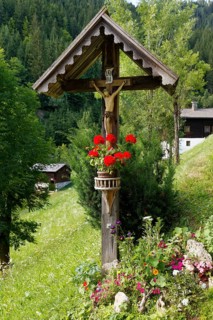 Wayside crucifix