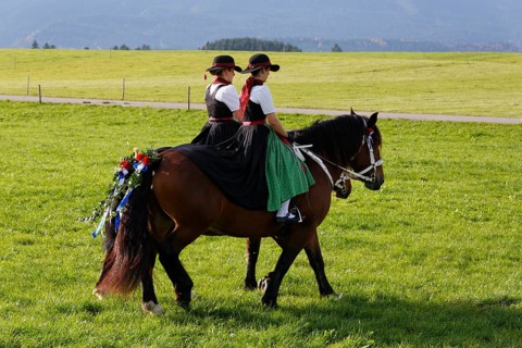 Leonhardiritt procession
