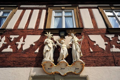 Statues of saints