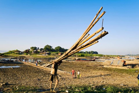 Porters on the banks of the Ayeyarwady River