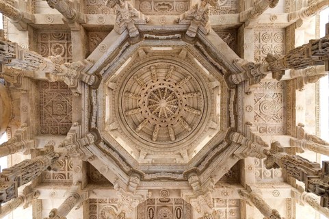 Interior hall with ornate pillars and ceilings