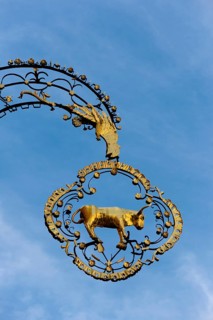 Ochse inn hanging sign