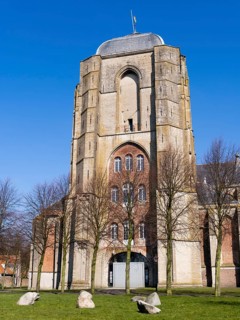 Onze Lieve Vrouwekerk church or Grote Kerk church