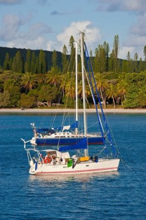 Sailing boats in the Bay de Kuto