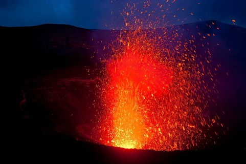 Volcanic eruption of Mount Yasur volcano