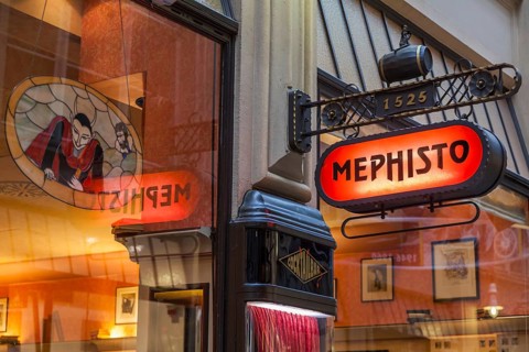 Mephisto bar in the Maedlerpassage arcade