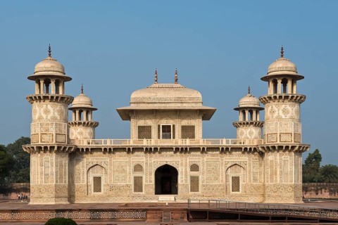 Islamic mausoleum