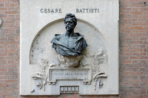 Monument to Cesare Battisti