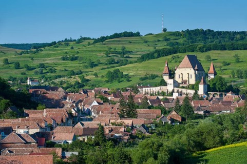 Village with fortified Saxonian churches
