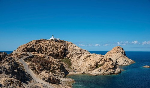 Ile de la Pietra with lighthouse at the tip of L'Ile-Rousse
