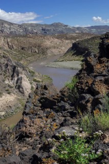 Lava of the Cerro Payun volcano and the Grande river