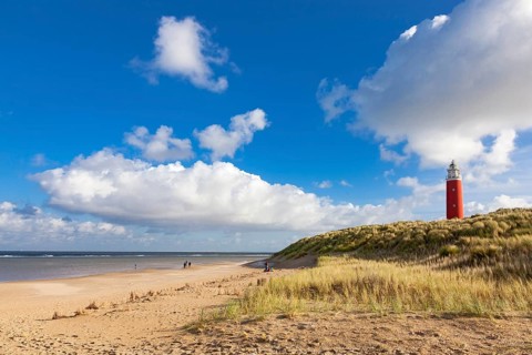 Eierland Lighthouse with dunes