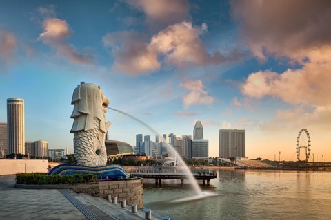 The Merlion at sunrise
