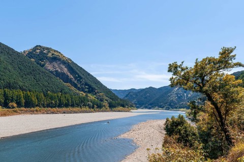 Kumano river flows through wide valley