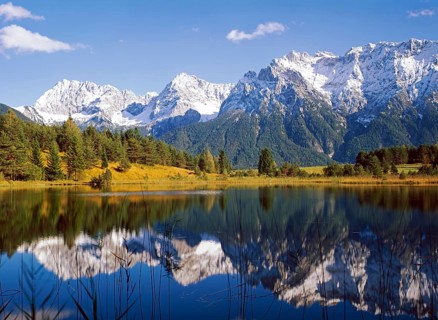 Luttensee Lake in front of the Karwendel Range