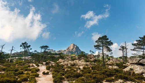 Hiking trail to Piscia di Gallo