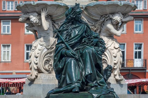 Sculpture of Alma Mater with the symbols of science at the Pauli Fountain from 1889