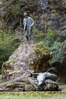 Kaiser Jagdstandbild hunting statue