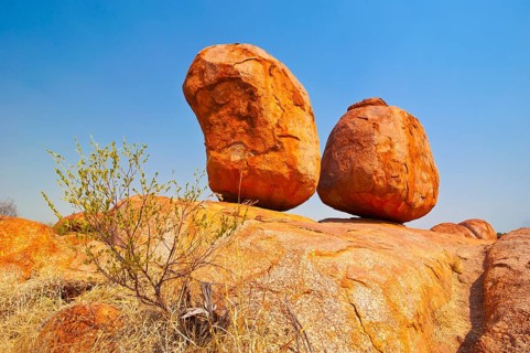 Granite boulders in the Devil's Marbles Conservation Reserve