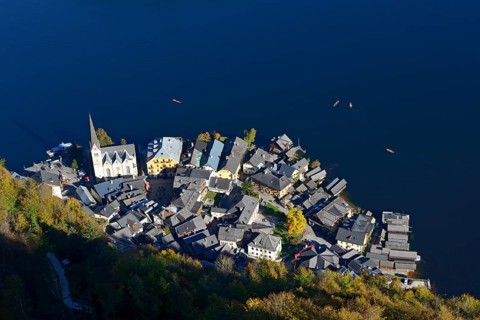 Hallstatt lake view from above