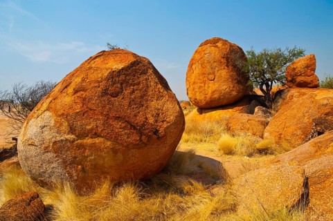 Granite boulders in the Devil's Marbles Conservation Reserve