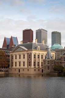 Mauritshuis Museum at the Binnenhof with skyscrapers