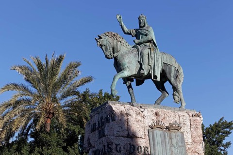 Statue of King Jaime I