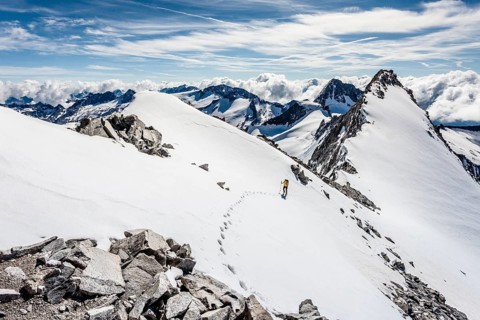Mountaineer on Mt Nevesferner during the ascent of Mt Grosser Moseler