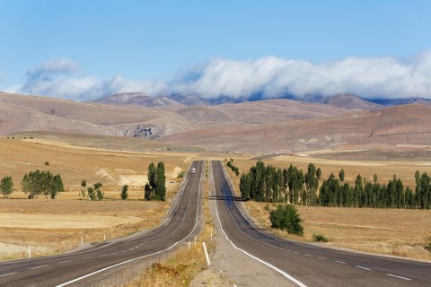 Four-lane highway near Bayburt