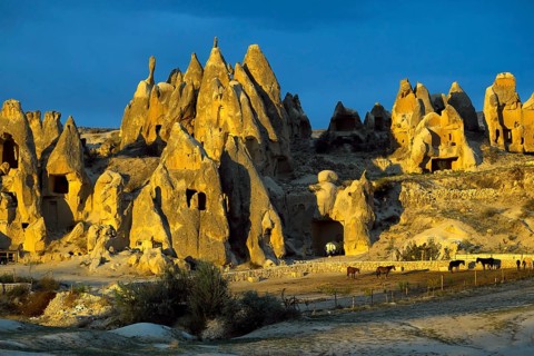 Tufa formations in the evening light
