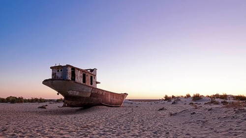 Stranded ship at the port of Mo'ynoq or Muinak