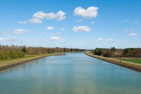Federal waterway Elbe Lateral Canal