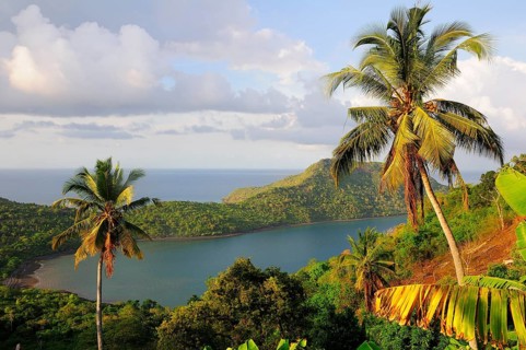 The northern tip of the island Grande-Terre with the Baie de Handreman