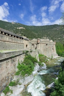 Fortification on the river La Tet