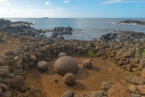 Ahu Te Pito Kura