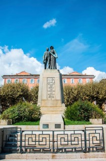 Le monument aux morts