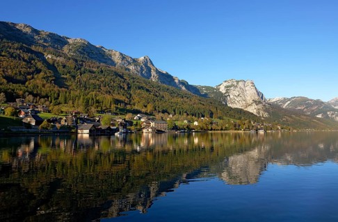 Lake Grundlsee with village of Grundlsee