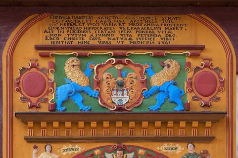 Detail of the colorful Renaissace entrance of the Alte Raths-Apothek pharmacy